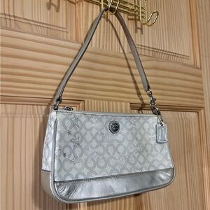 Vintage Coach Silver Shoulder Bag With Stars